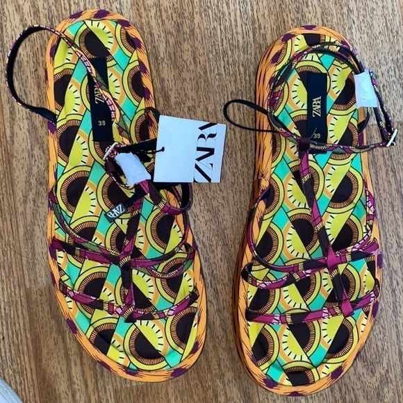Zara NWT multicolor printed sandals - Picture 6 of 7